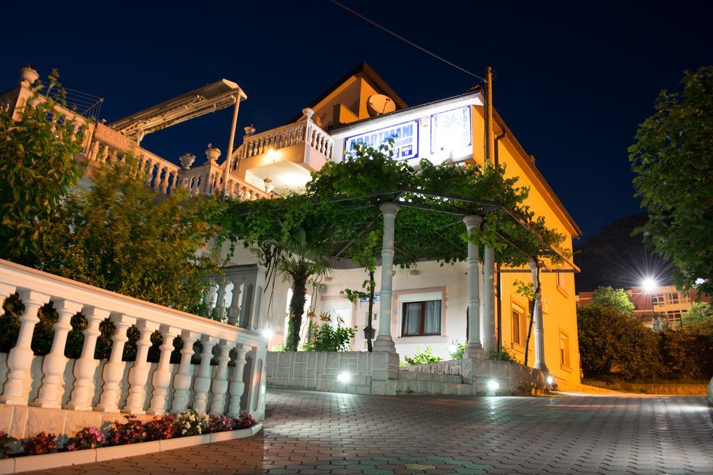 Villa Palma Guesthouse موستار المظهر الخارجي الصورة