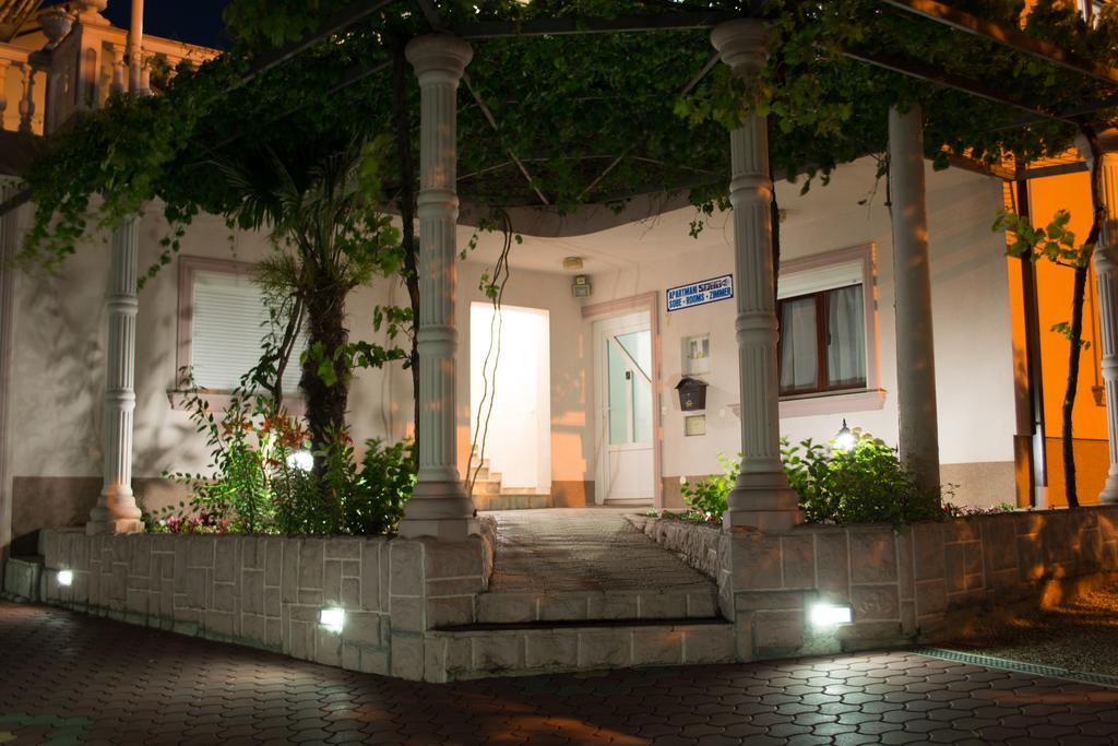 Villa Palma Guesthouse موستار المظهر الخارجي الصورة